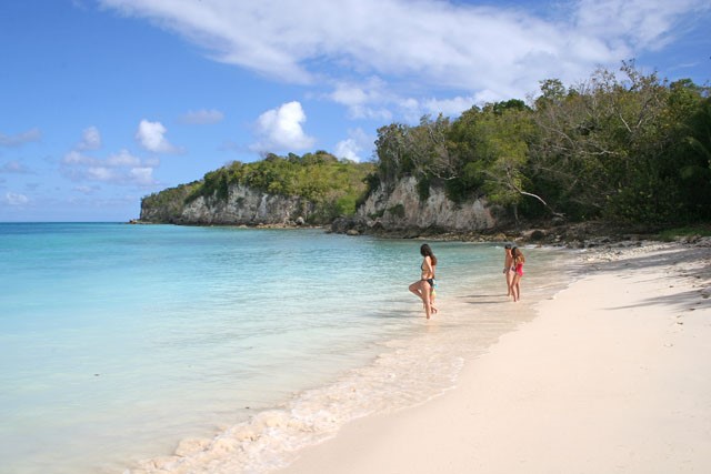 sea and boat martinique